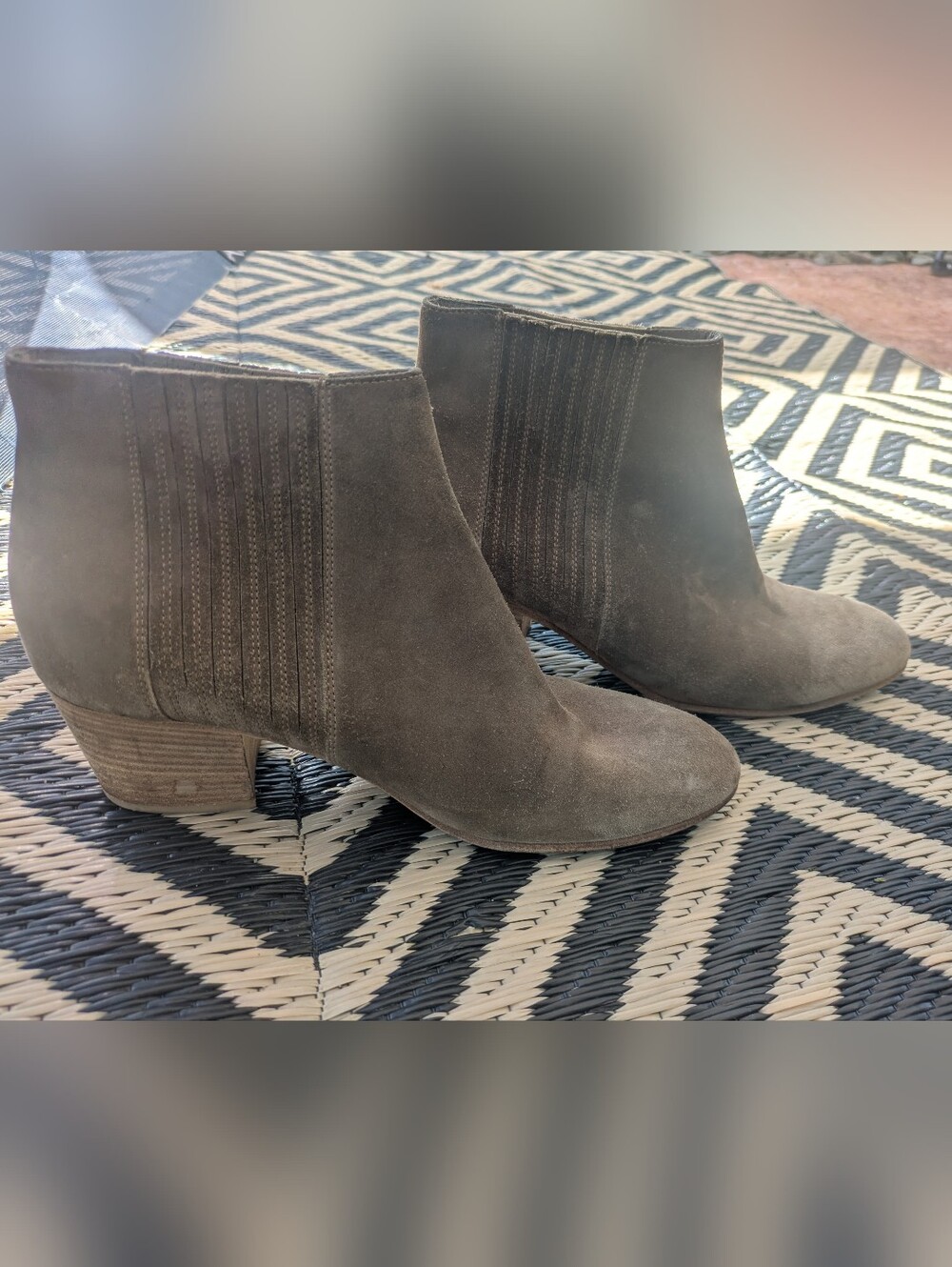 Vince Tan Booties Women's 8.5 Suede